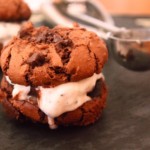 Biscotti al cioccolato con gelato