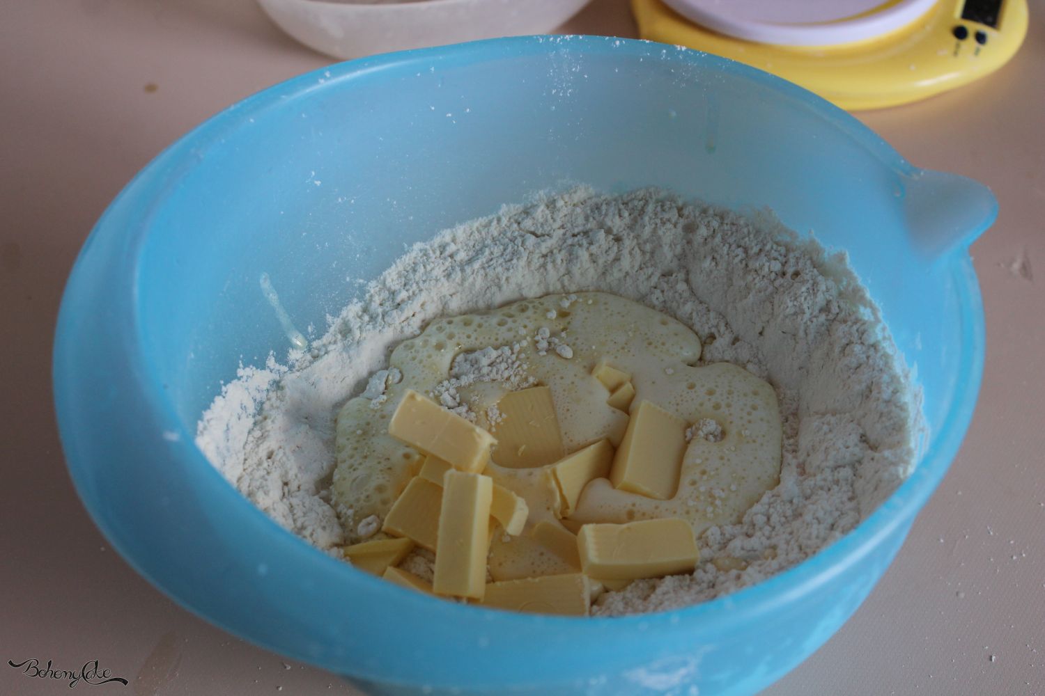 Torta Angelica con gocce di cioccolato
